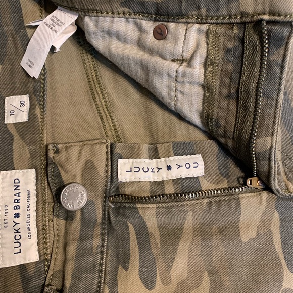 Lucky Brand Camo Jeans Sz 10/31 - Picture 3 of 3